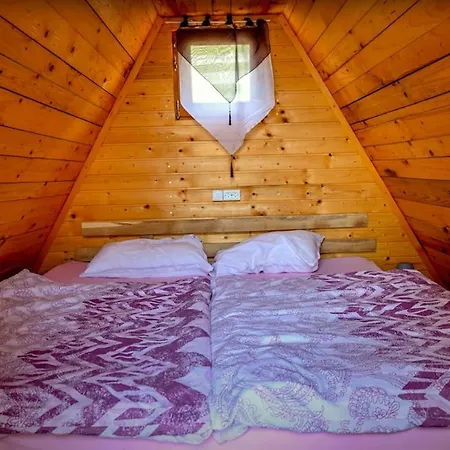Luxury tent Glamping Hisice Orlic Muta
