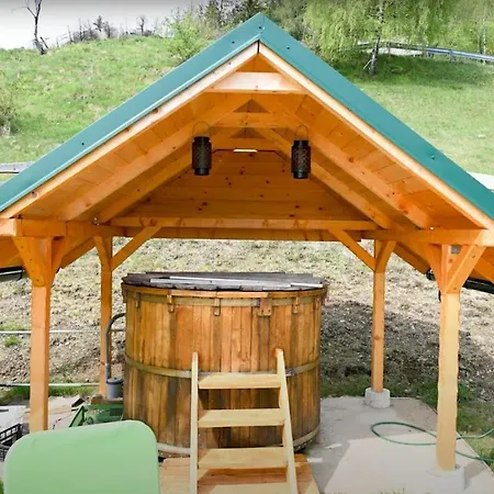 Glamping Hisice Orlic * Muta