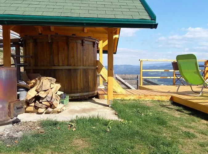 Glamping Hisice Orlic Muta